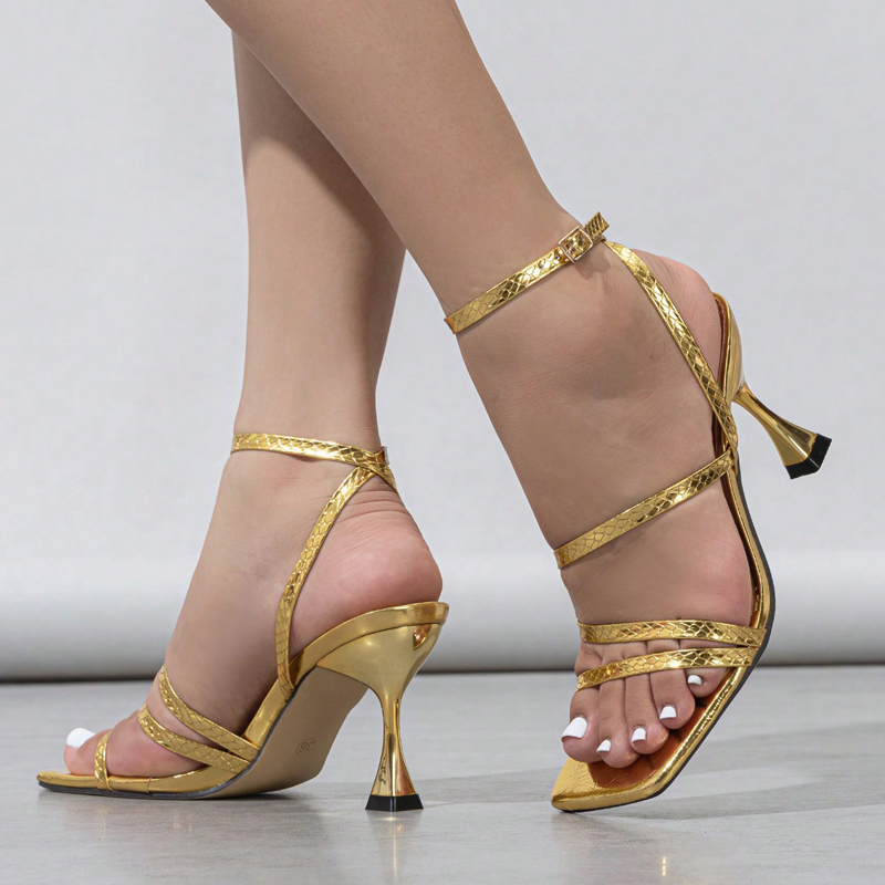 セクシーなスネークプリントレザーアンクルストラップゴールドサ - Sandal Strappy Heeled のレビューと価格