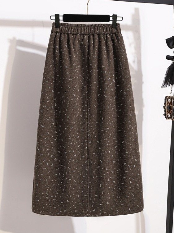秋冬向けプラスサイズ花柄プリントルーズAラインミディスカート - Midi Skirt Floral のレビューと価格